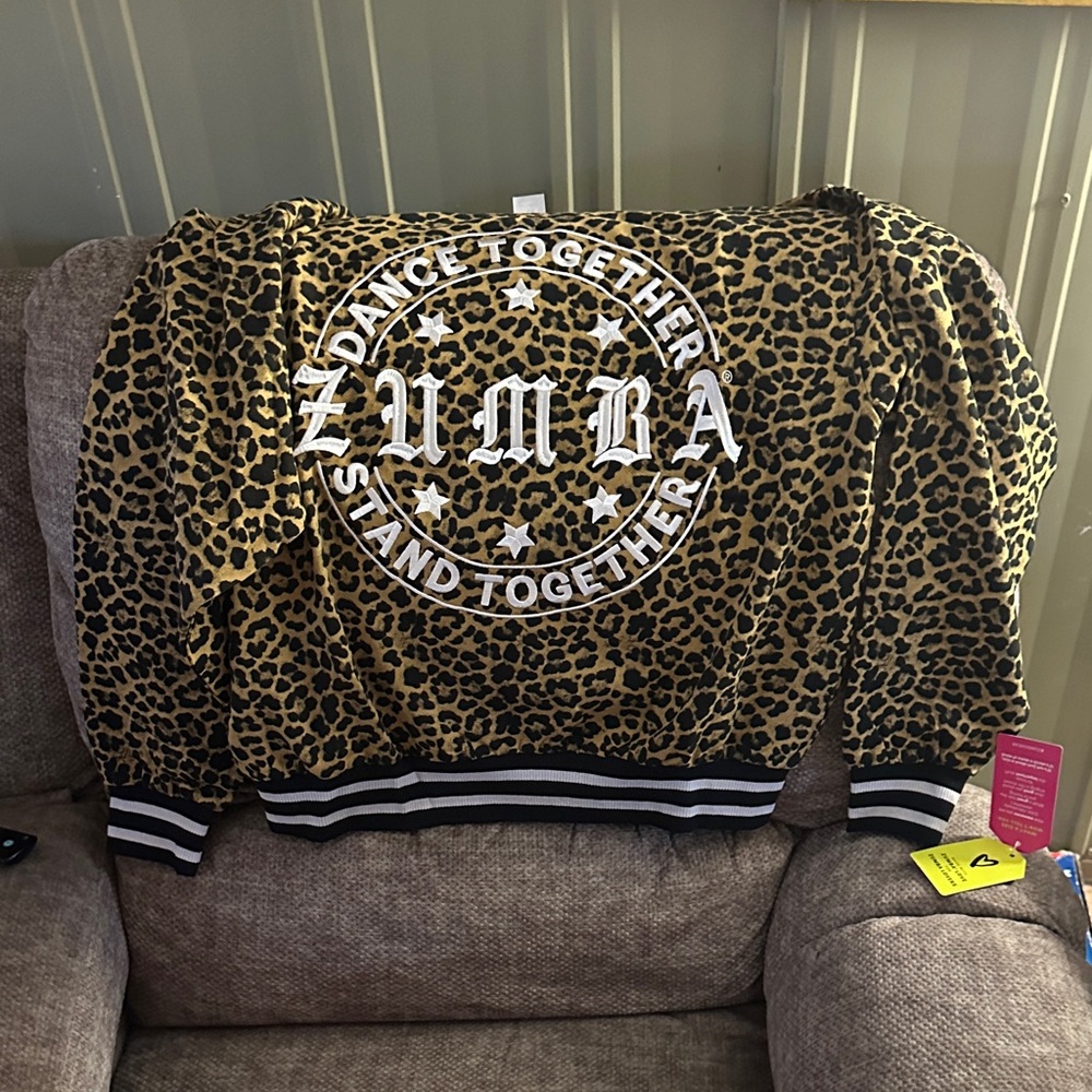 Zumba Fitness Black and Tan Leopard Sweatshirt